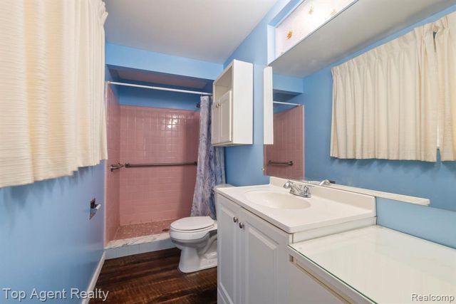 30151 Barbary Court, Warren, MI 48093