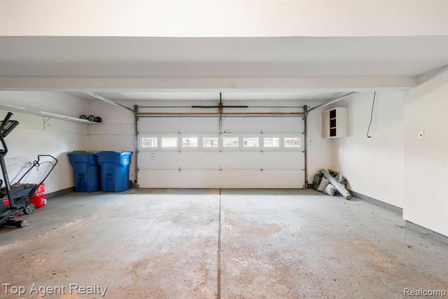 30151 Barbary Court, Warren, MI 48093