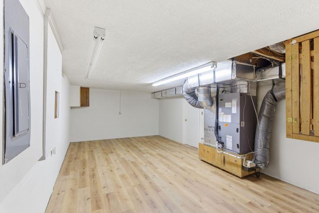 1912 Bethlehem Road, Paris, KY 40361