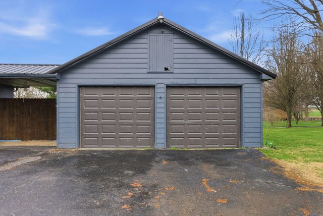 1912 Bethlehem Road, Paris, KY 40361