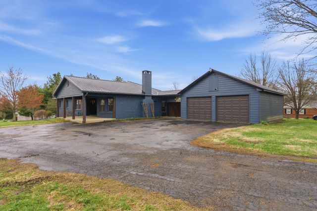1912 Bethlehem Road, Paris, KY 40361