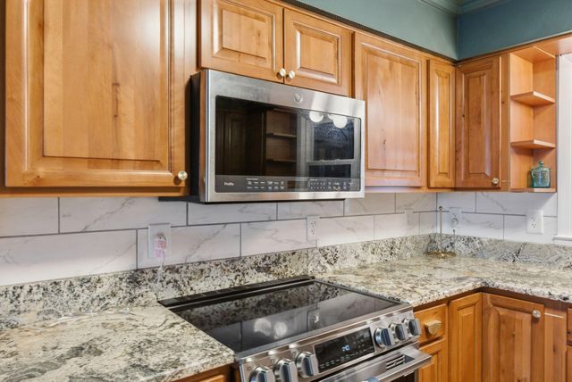 1912 Bethlehem Road, Paris, KY 40361