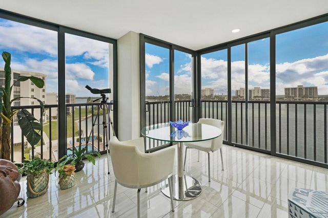 19800 Sandpointe Bay Drive 512, Tequesta, FL 33469