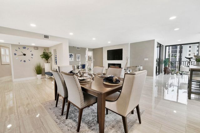 19800 Sandpointe Bay Drive 512, Tequesta, FL 33469