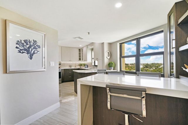 19800 Sandpointe Bay Drive 512, Tequesta, FL 33469