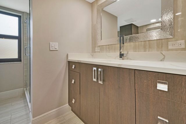 19800 Sandpointe Bay Drive 512, Tequesta, FL 33469