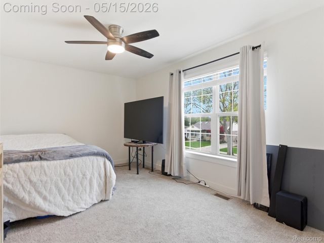 22828 Garfield Street, St. Clair Shores, MI 48082