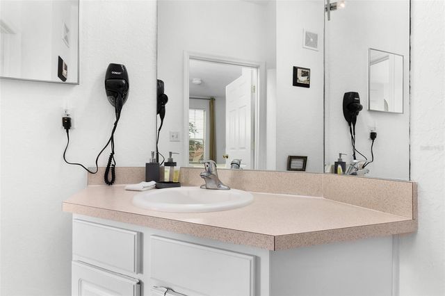 2785 ALMATON LOOP 202, Kissimmee, FL 34747