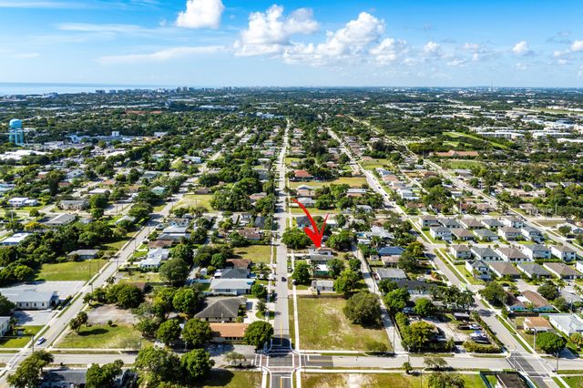 230 SW 6TH Avenue, Delray Beach, FL 33444
