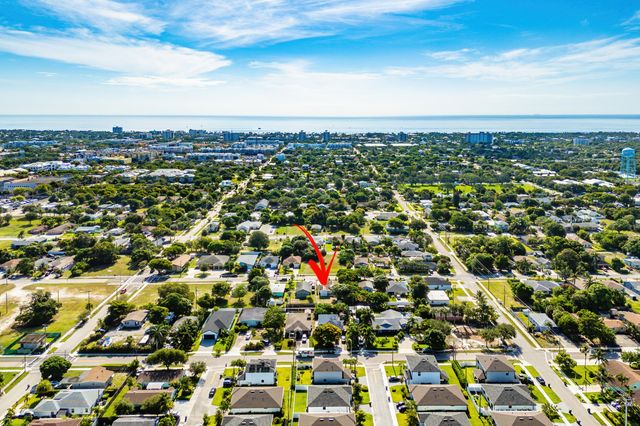230 SW 6TH Avenue, Delray Beach, FL 33444