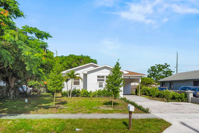 230 SW 6TH Avenue, Delray Beach, FL 33444