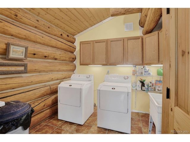 261 Pine Dr, Black Hawk, CO 80422