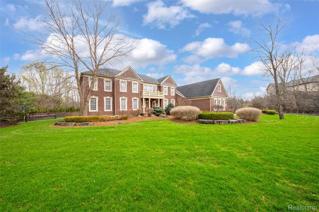 7286 Brentwood Court, Superior Charter Township, MI 48198