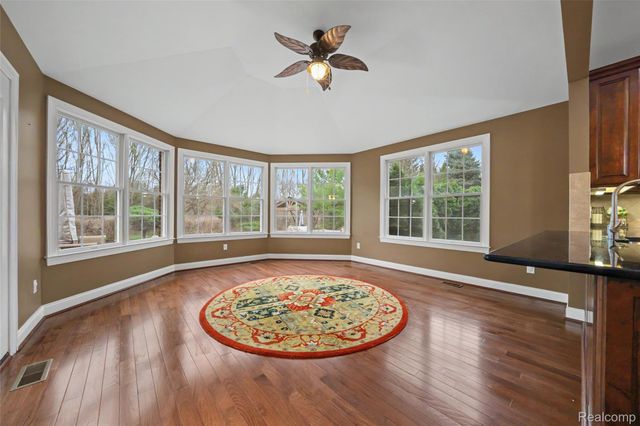 7286 Brentwood Court, Superior Charter Township, MI 48198
