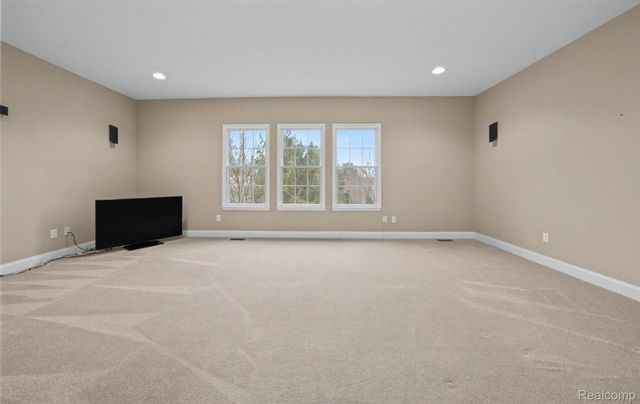 7286 Brentwood Court, Superior Charter Township, MI 48198