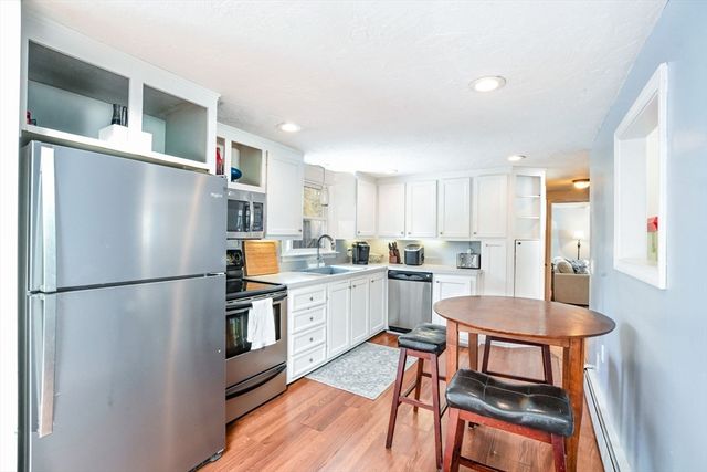 22 Winsome Rd, Yarmouth, MA 02664