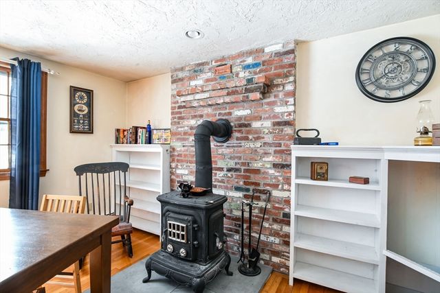 22 Winsome Rd, Yarmouth, MA 02664