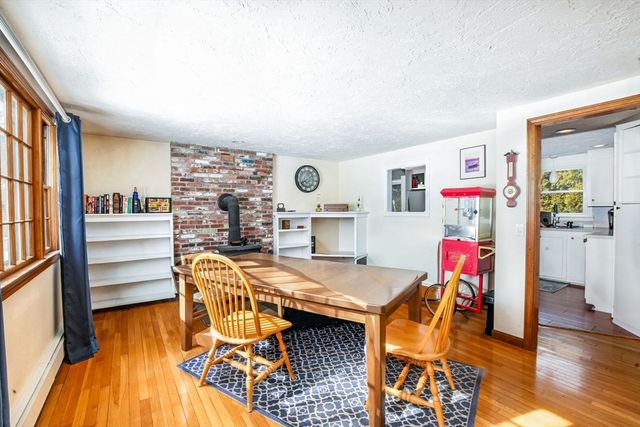 22 Winsome Rd, Yarmouth, MA 02664