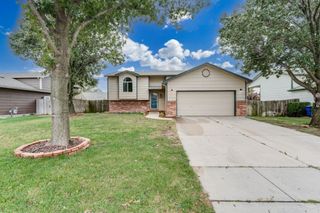 2233 S Prescott Ct, Wichita, KS 67209