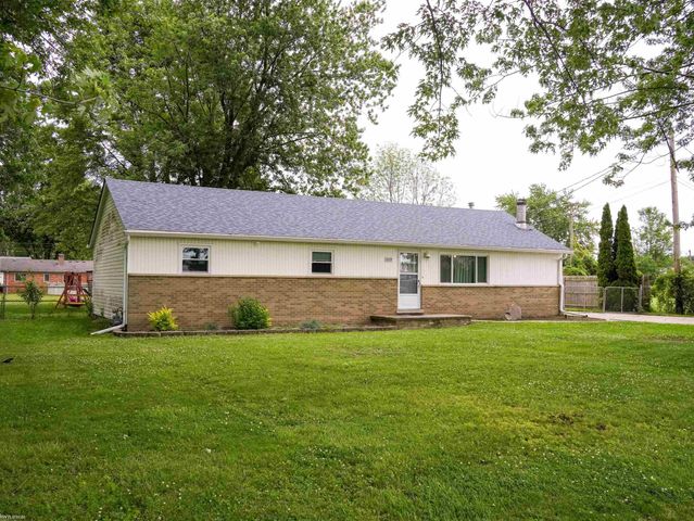 32159 Riverpoint Street, Chesterfield Twp, MI 48047