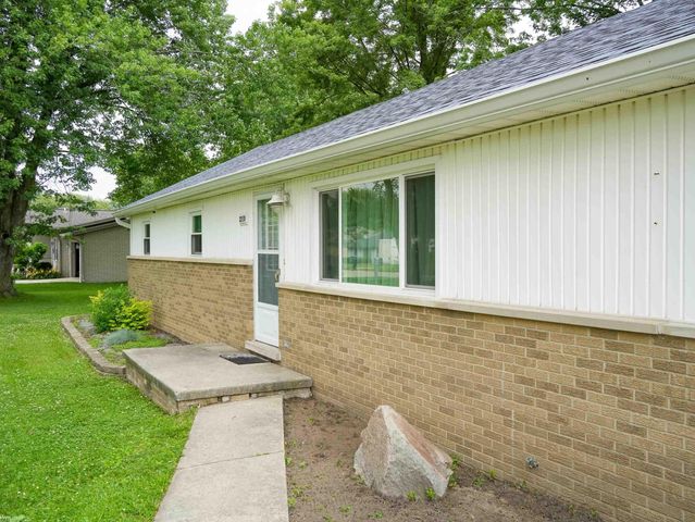 32159 Riverpoint Street, Chesterfield Twp, MI 48047