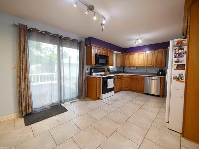 32159 Riverpoint Street, Chesterfield Twp, MI 48047
