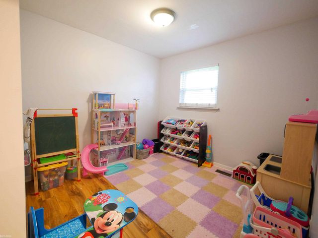 32159 Riverpoint Street, Chesterfield Twp, MI 48047