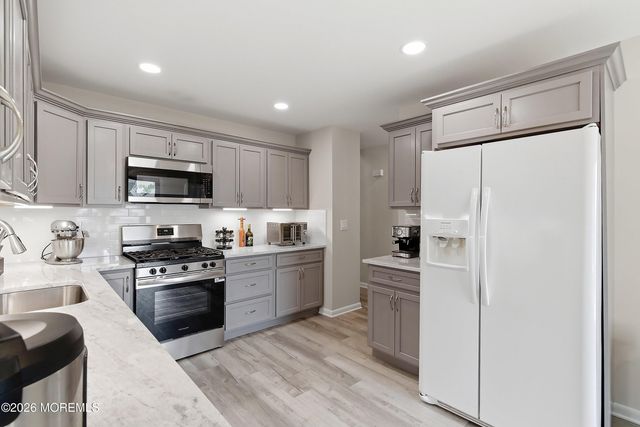 1548 Longboat Avenue, Beachwood, NJ 08722