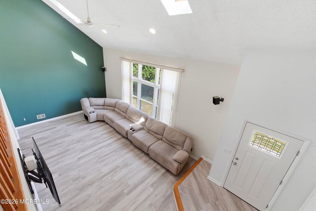 1548 Longboat Avenue, Beachwood, NJ 08722