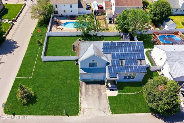 1548 Longboat Avenue, Beachwood, NJ 08722