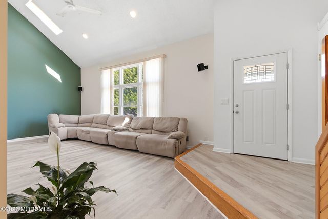 1548 Longboat Avenue, Beachwood, NJ 08722