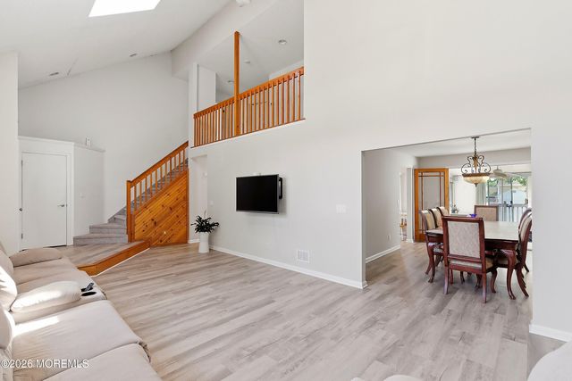 1548 Longboat Avenue, Beachwood, NJ 08722