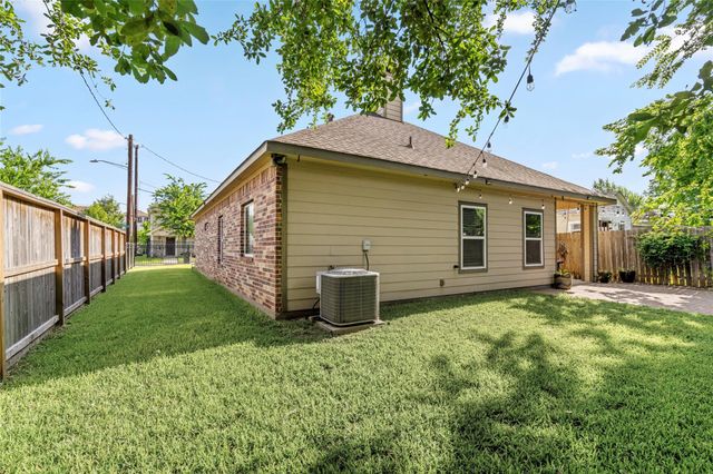 1613 Saulnier Street, Houston, TX 77019