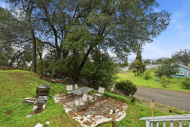 3114 Manzanita Rd, Nice, CA 95464