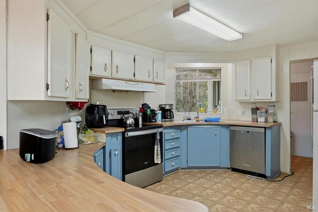 3114 Manzanita Rd, Nice, CA 95464