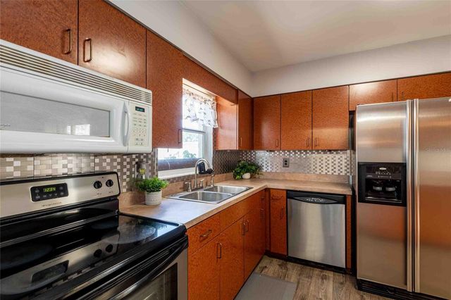 7003 N HOWARD AVENUE, Tampa, FL 33604