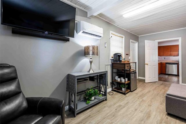 7003 N HOWARD AVENUE, Tampa, FL 33604