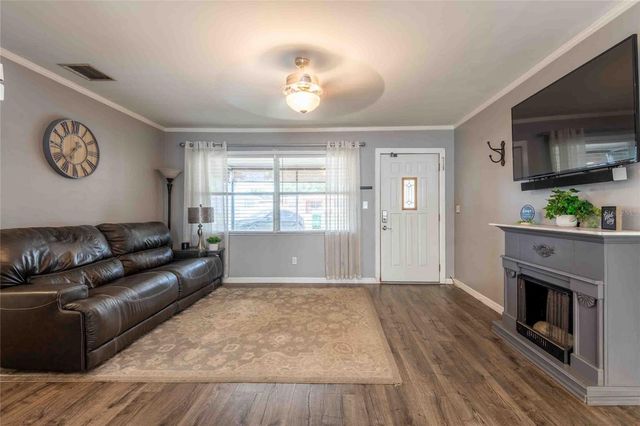 7003 N HOWARD AVENUE, Tampa, FL 33604