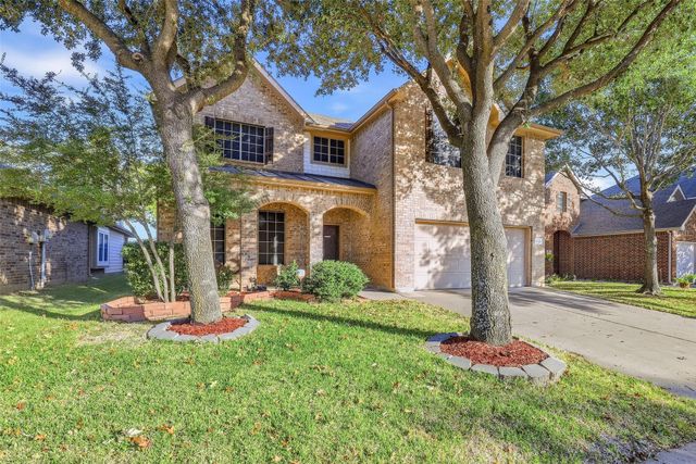 12141 Bellegrove Road, Burleson, TX 76028