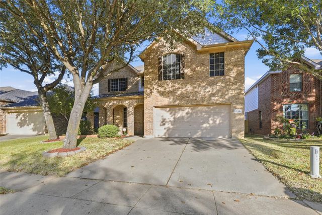 12141 Bellegrove Road, Burleson, TX 76028