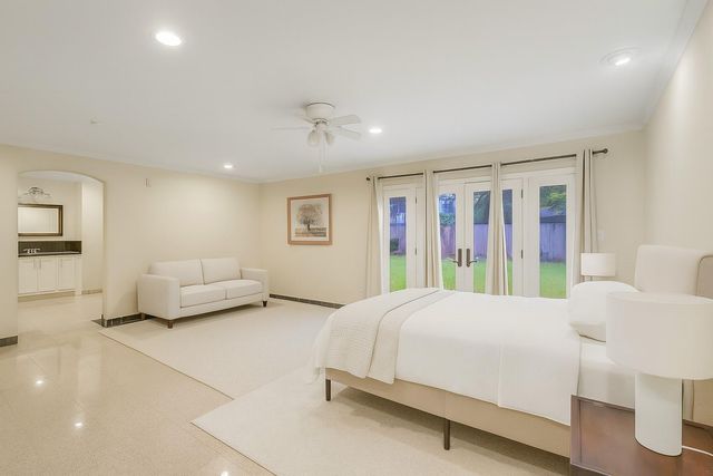 11730 Denise Drive, Hedwig Village, TX 77024