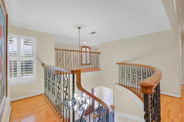 11730 Denise Drive, Hedwig Village, TX 77024