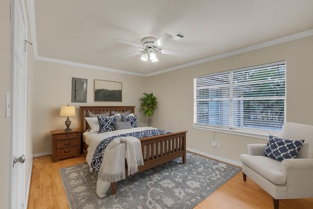 11730 Denise Drive, Hedwig Village, TX 77024