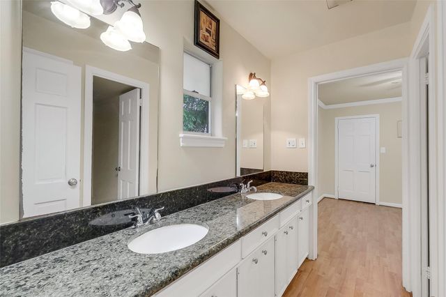 11730 Denise Drive, Hedwig Village, TX 77024