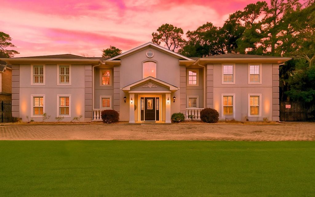 11730 Denise Drive, Hedwig Village, TX 77024