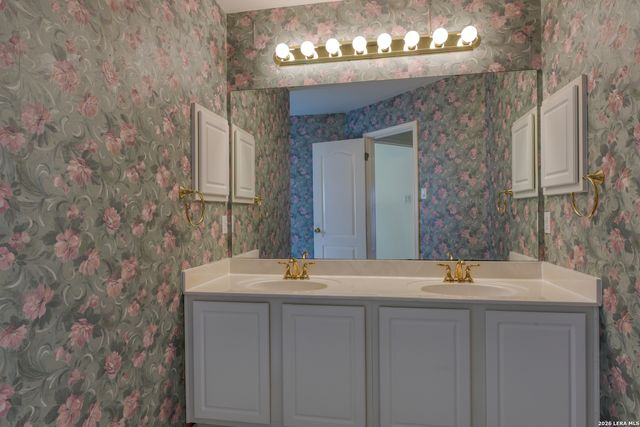 25802 Whata Vw, San Antonio, TX 78260