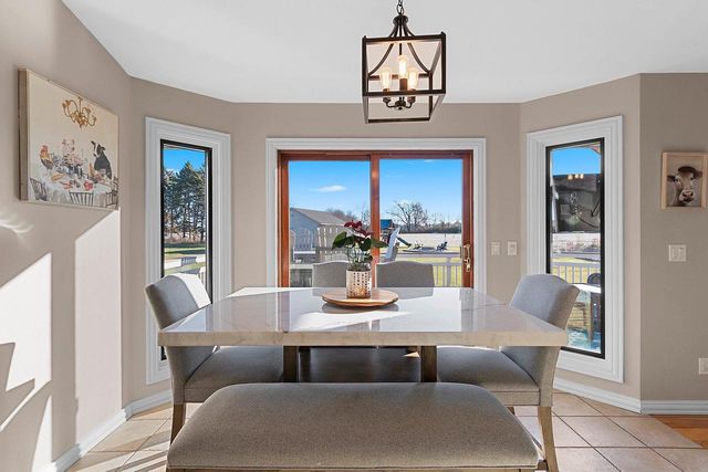 3476 NICOLET DRIVE, Green Bay, WI 54311