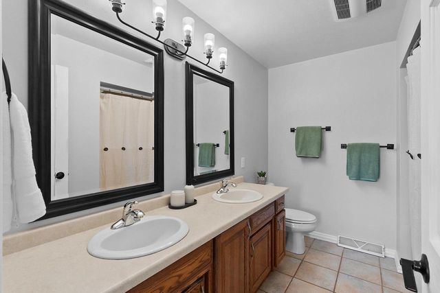 3476 NICOLET DRIVE, Green Bay, WI 54311