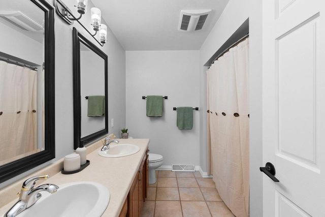 3476 NICOLET DRIVE, Green Bay, WI 54311