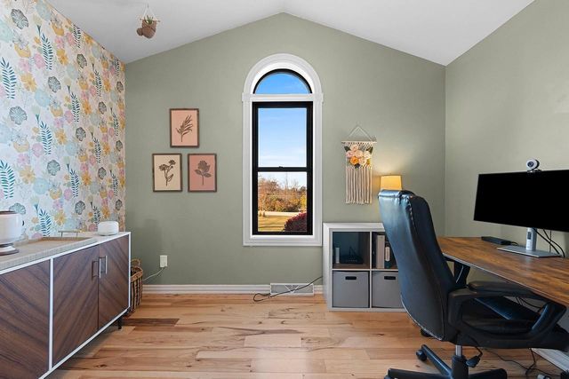 3476 NICOLET DRIVE, Green Bay, WI 54311